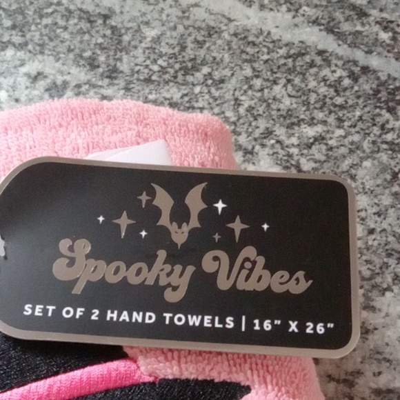 Halloween hand towel set 🩷 - Picture 4 of 4